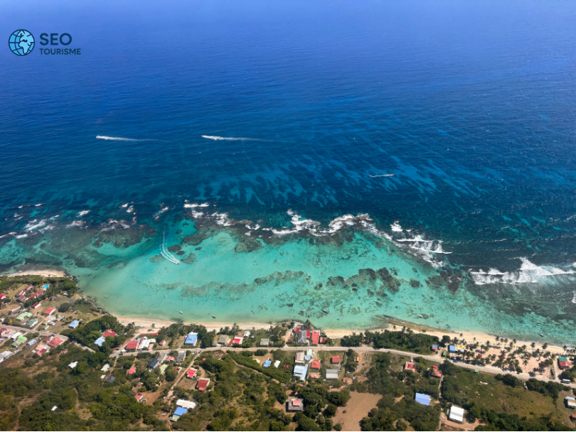 =alt "Plage du Souffleur, La Désirade"